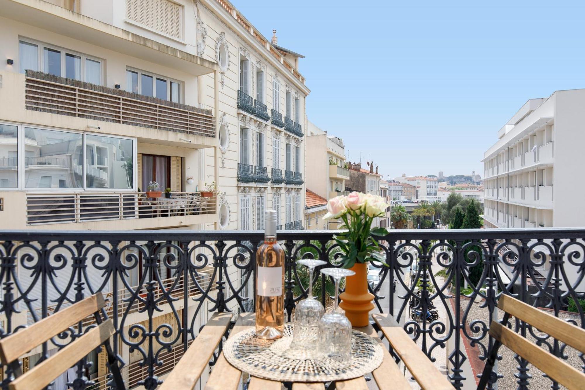 Comfortable Studio W Balcony Cannes Center Tgv Экстерьер фото